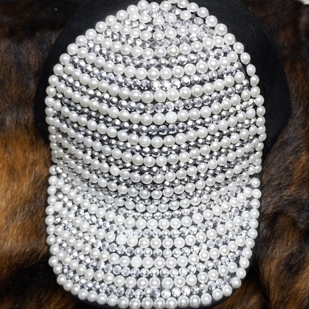 Blingy Cap - Picture 2 of 3